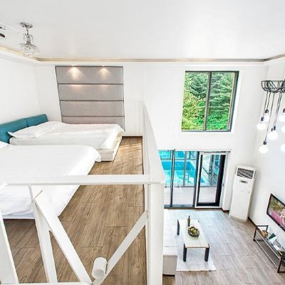 Hazelnut (SPA And Pool Open In Summer Only) 포천 이뉴풀빌라 쿠폰