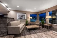 La Quinta Inn & Suites by Wyndham Anchorage Airport