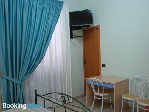 带阳台的三人房