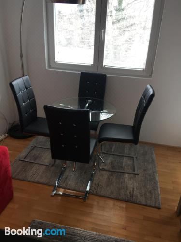 一卧室公寓（带阳台）