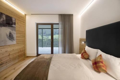 高级一卧室带阳台公寓