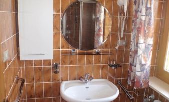 Haus Toechterle - Housity