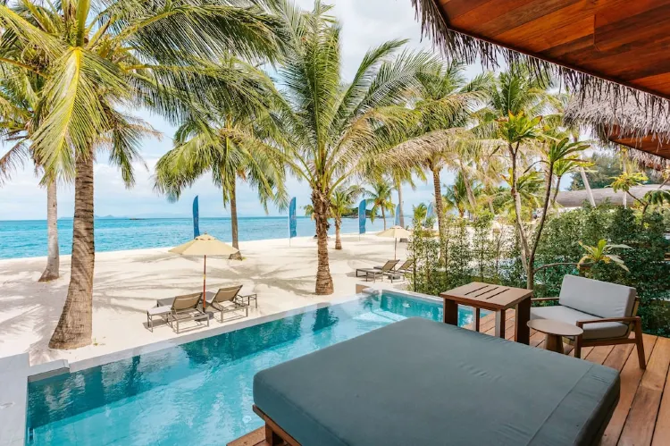 Sand Beachfront Pool Villa