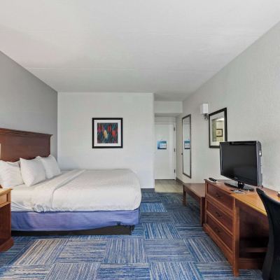 Upgrade King Suite With Sofa Bed-Non-Smoking Allentown Park Hotel, Ascend Hotel Collection Promo Code