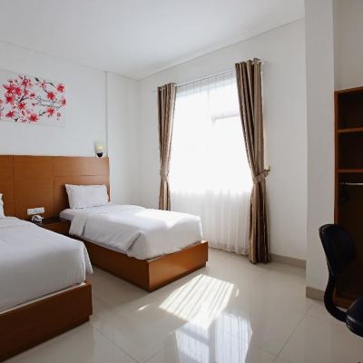 Standard Twin Room P Hostel Promo Code