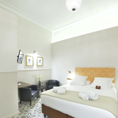 Superior Double Room with Patio View Mihlton Barcelona Boutique B&B Promo Code