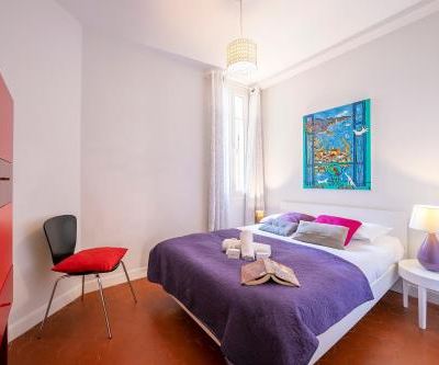 Apartment With Shower Picasso Promo Code