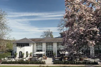 Van der Valk Hotel Bloemendal โรงแรมใน