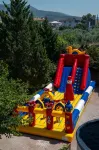 Lake LIFE Hotel