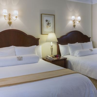 Studio Suite with Wet Bar Beresford Arms Promo Code
