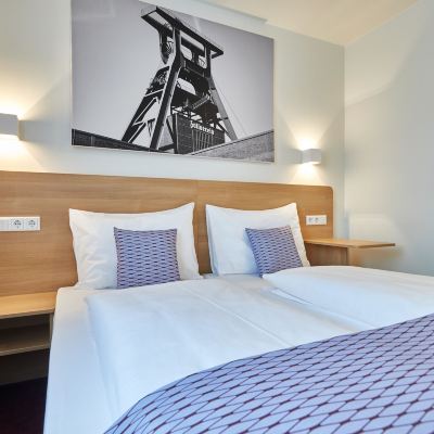 Comfort Double Room, 1 Queen Bed, Non Smoking, Park View McDreams Hotel Essen Promo Code