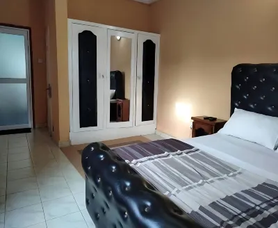 Faith and Grace Guest House Hotel a 