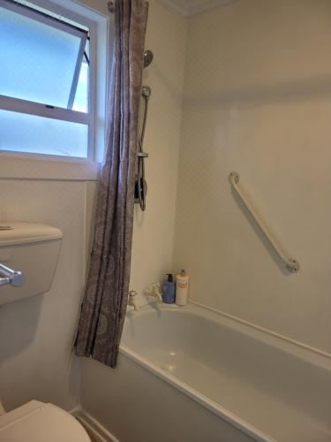 混合宿舍中的上下铺床位