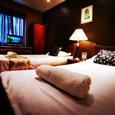 Deluxe Twin Room Ragtime Suites Promo Code