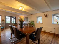 Comfortable and cozy cottage on farm Hotels in Beemster