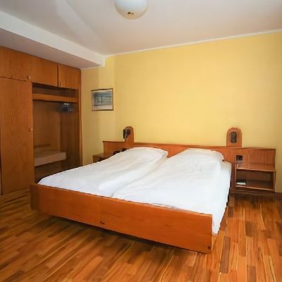 雙人房 2張單人床 利馬索夫飯店優惠