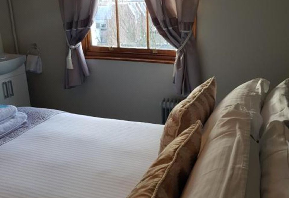 双人房带共用淋浴和衞生间 No.10