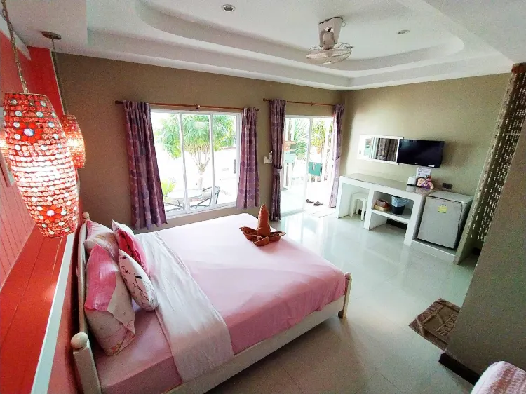 ห้องดีลักซ์เตียงเดี่ยวพร้อมระเบียง