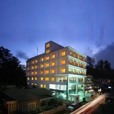 Grand Plaza