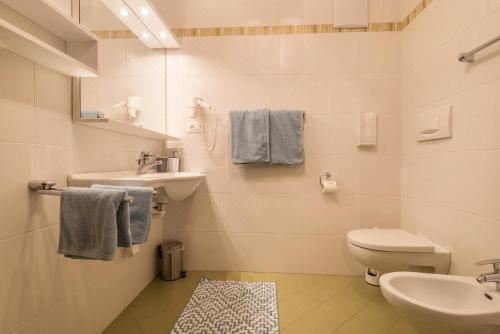 高级一卧室带阳台公寓