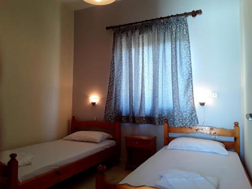 享有部分海景的两卧室公寓