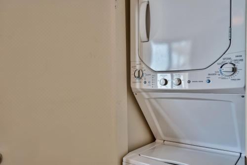 Sundestin Resort, 2 Bedroom, Gulf Front, 12th Floor, Corner Condo Apartment With Sea View