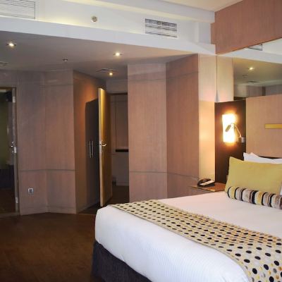 豪華套房(特大床) 杜拜時間大廣場飯店優惠