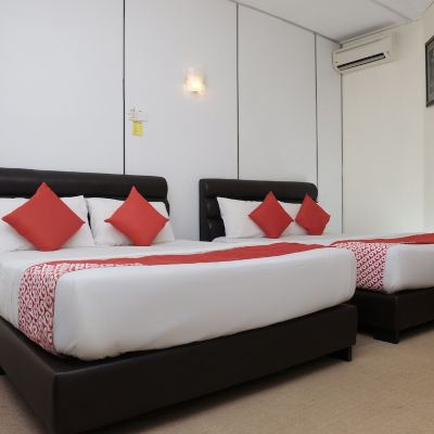 Suite Keluarga Kupon OYO 90180 Gemilang Hotel Kerteh