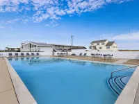 Days Inn by Wyndham Kill Devil Hills Oceanfront - Wilbur Hotels in Dare County
