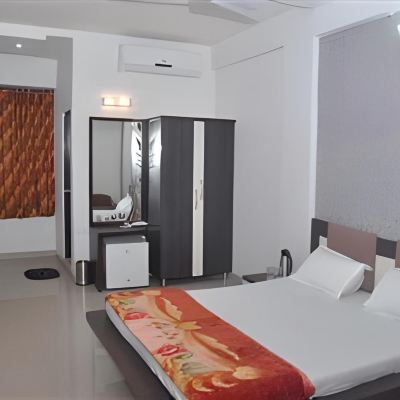 Deluxe Room Skylon Hotel Promo Code