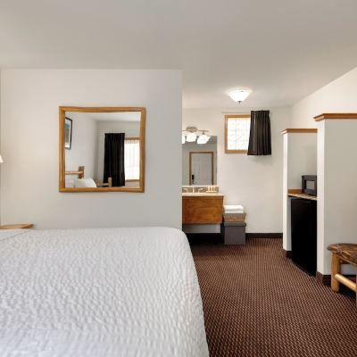 Standard Room, 2 Queen Beds, Handicap Accessible Nordic Lodge Promo Code