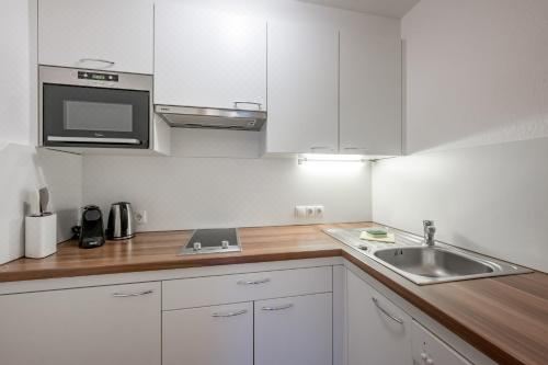 一卧室公寓（带阳台）