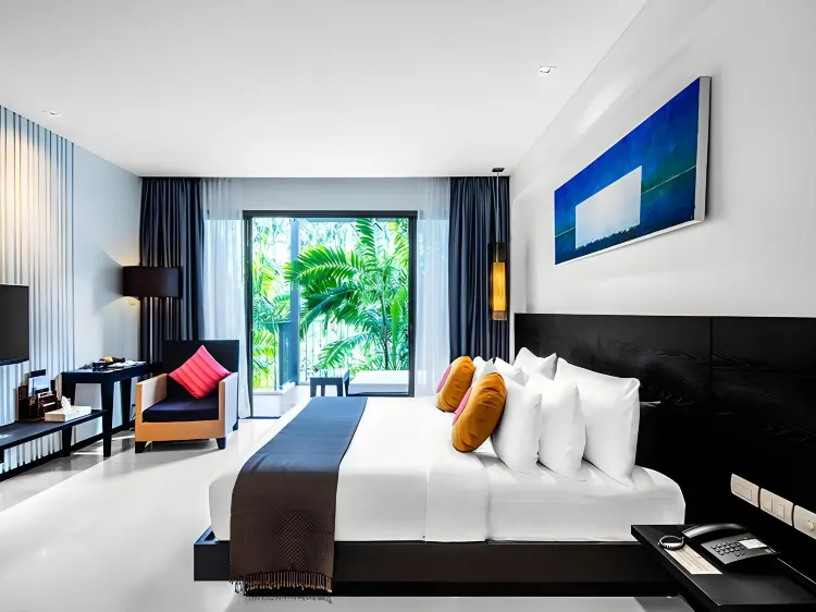 The Chill Deluxe Room King Bed