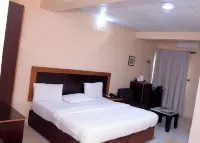 Babcock Guest House Hotele w: 