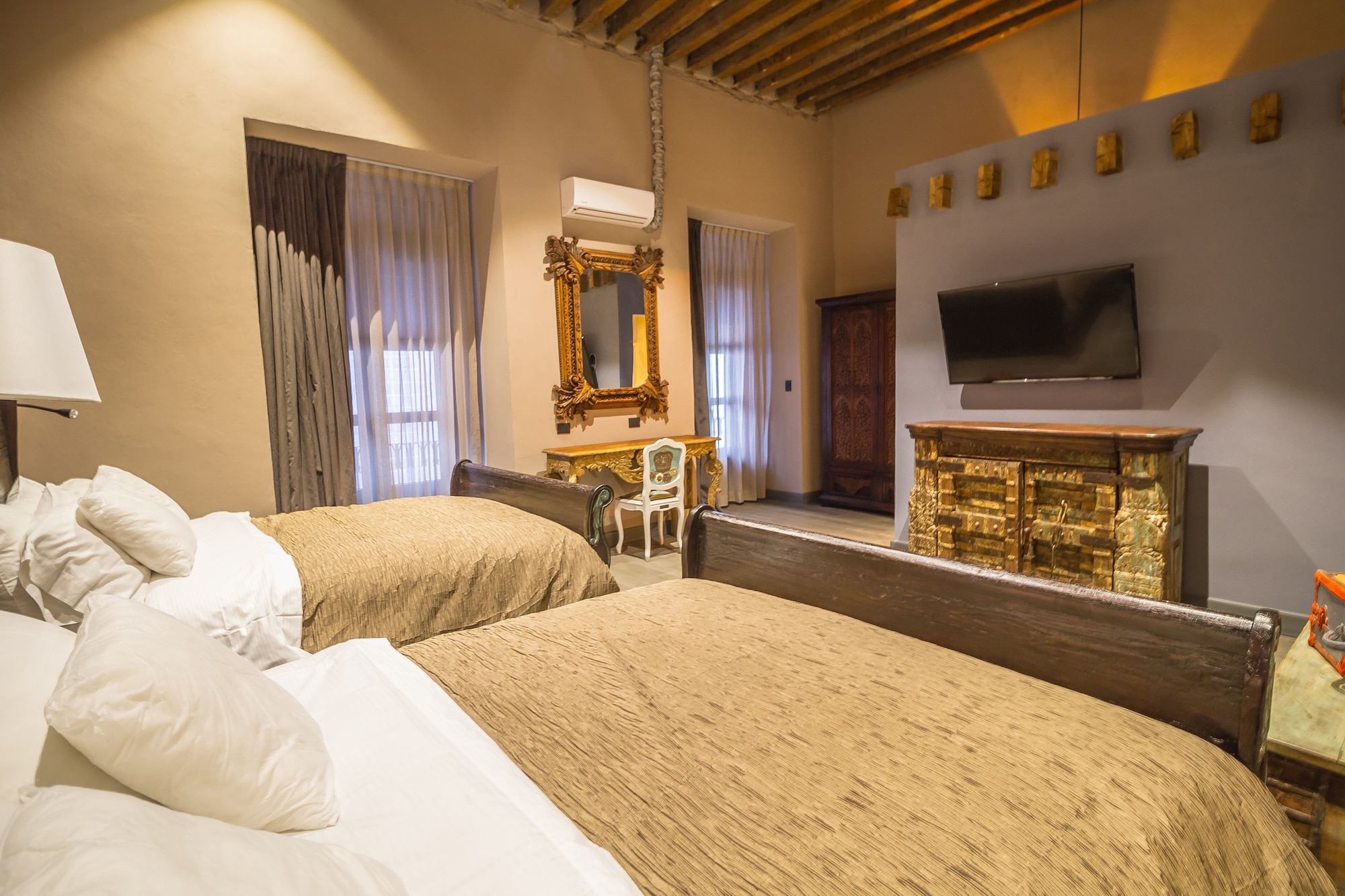 双人房， 2 张双人床