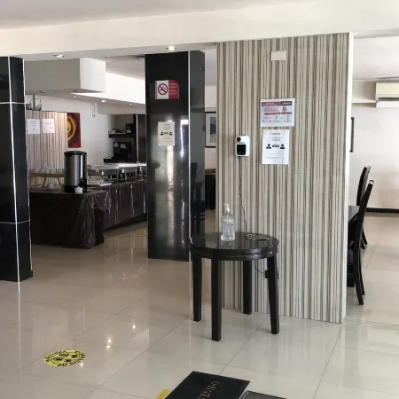 Hotel Francis