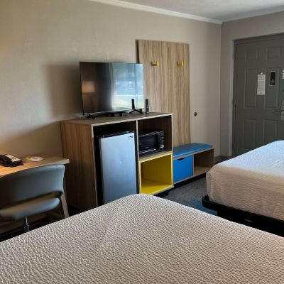 客房（2張雙人床，可吸煙） 戴斯海斯酒店優惠