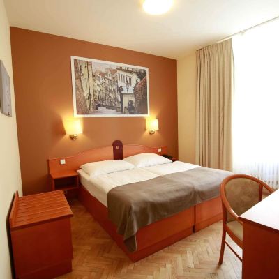 經濟型雙人或雙床房 默克酒店優惠