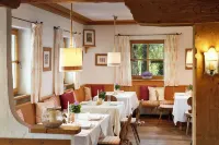 Landsitz Römerhof - Hotel Apartments