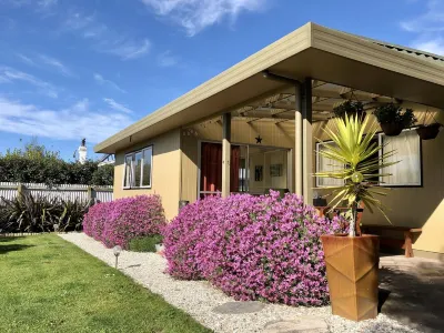 Lavender Studio at the foot of the Richmond Hills. Hotels in 