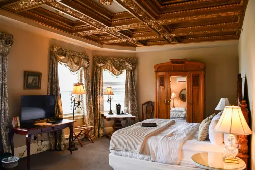 The Sayre Mansion