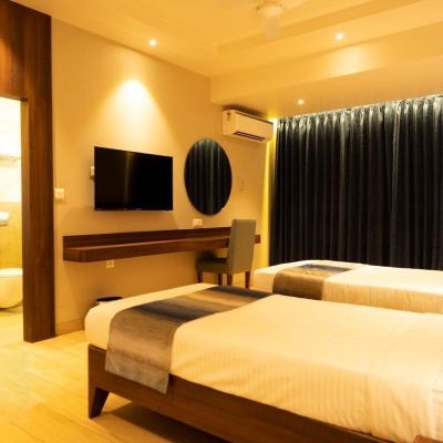 Premium Twin Room Hotel Cosmique Promo Code