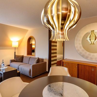 精緻特大床套房 埃格爾金根瑞享酒店優惠