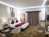 Best Western Plus Grand Hotel Multan فنادق في مولتان