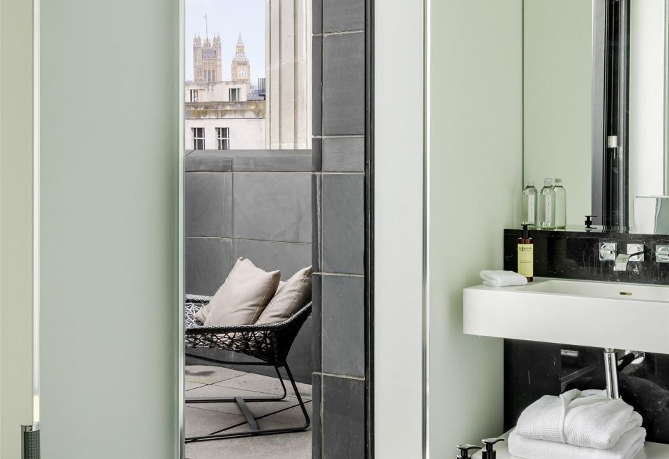 至尊ME+套房复式顶楼公寓