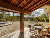 Casa de Campo na Represa de Igarat Com Piscina Ξενοδοχεία στην πόλη Jacarei