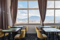 Skyline Boutique Hotel