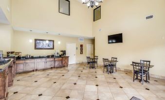 Americas Best Value Inn and Suites Tomball