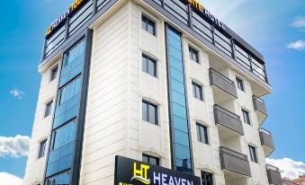Heaven Suite Hotel
