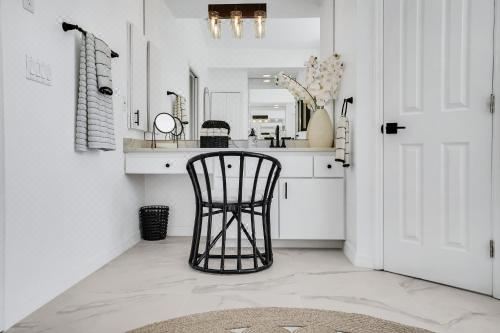 Exquisite 4-Bedroom Villa with Heated Pool Sarasota AreaVilla